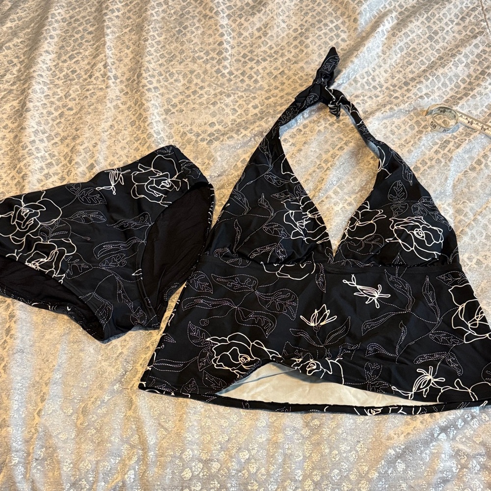 Elegant Black Floral Tankini Set